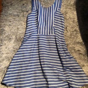 Vineyard vines dress